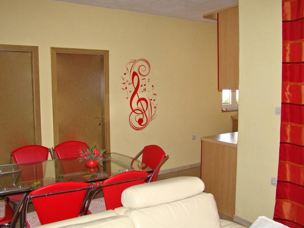 סאלי Apartments Buturic חדר תמונה