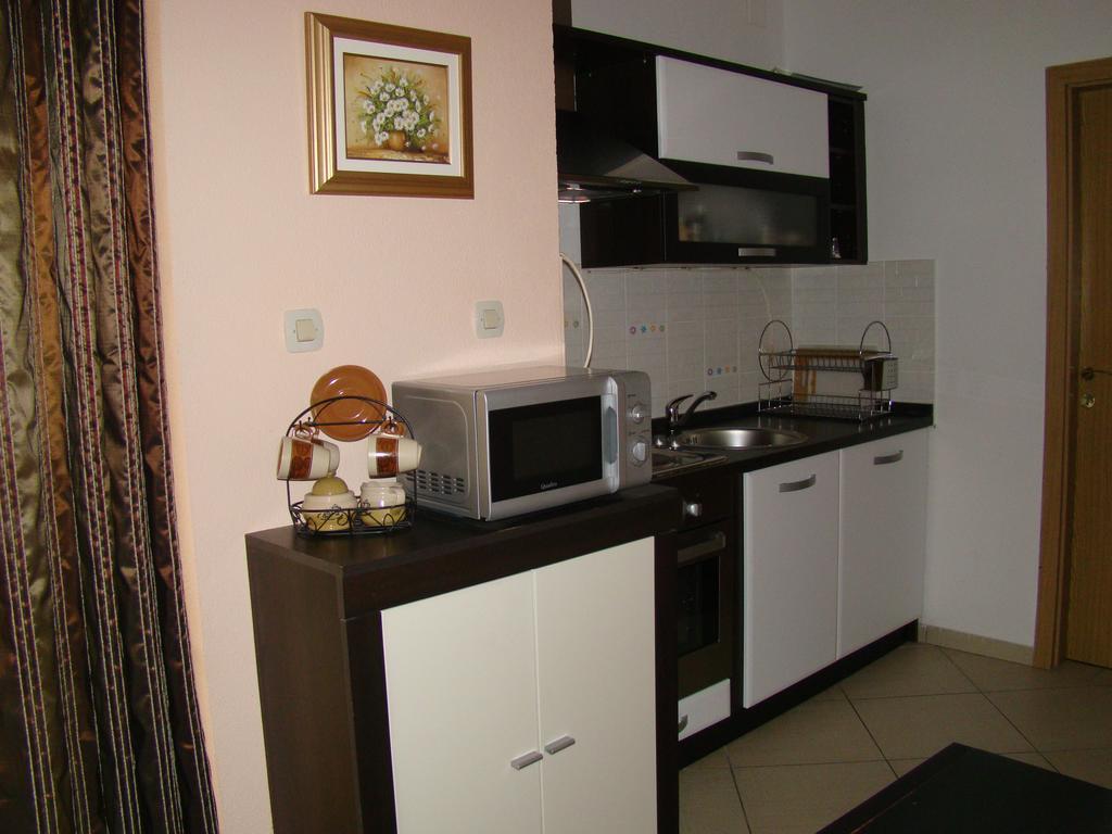 סאלי Apartments Buturic חדר תמונה